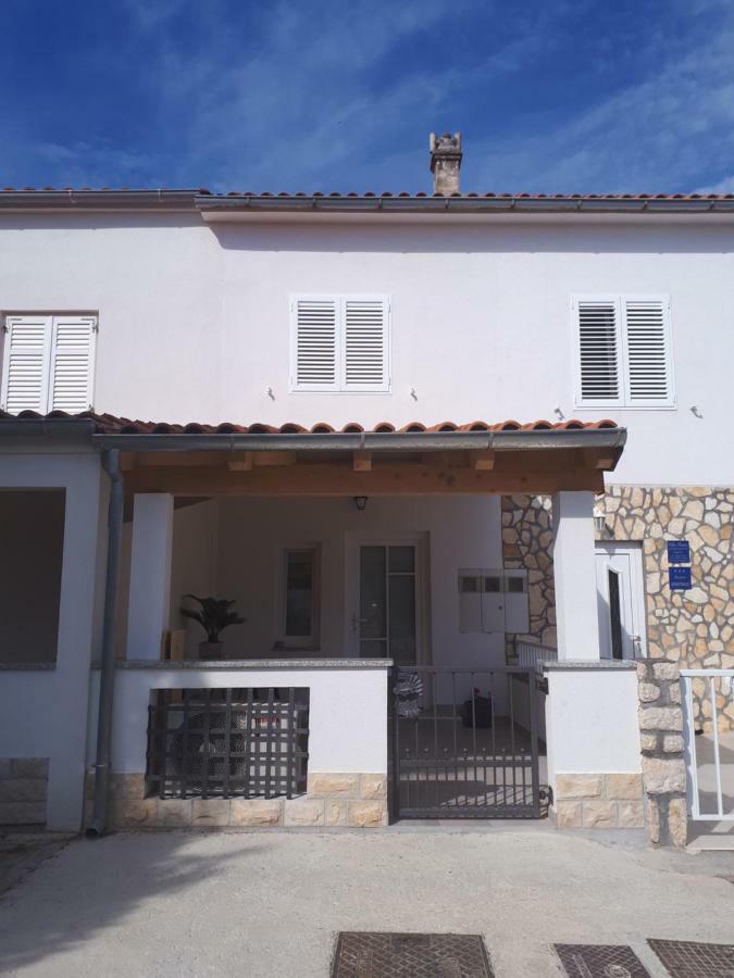Kuca Za Odmor Pende Banjol Exterior foto