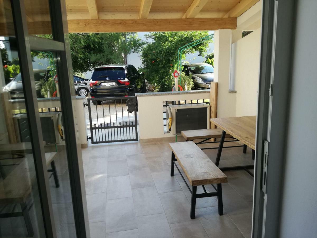 Kuca Za Odmor Pende Banjol Exterior foto